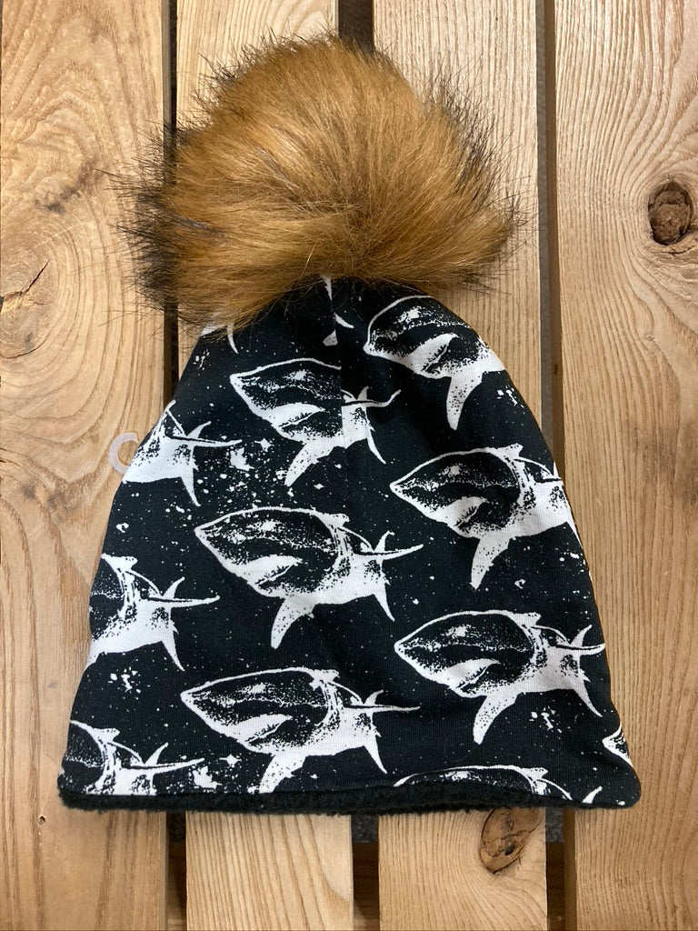 Souvenir Toque - Mama Bear
