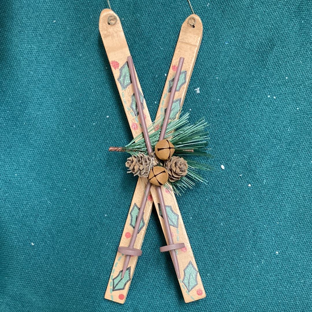 Christmas - Ornament - Skis & Pinecones