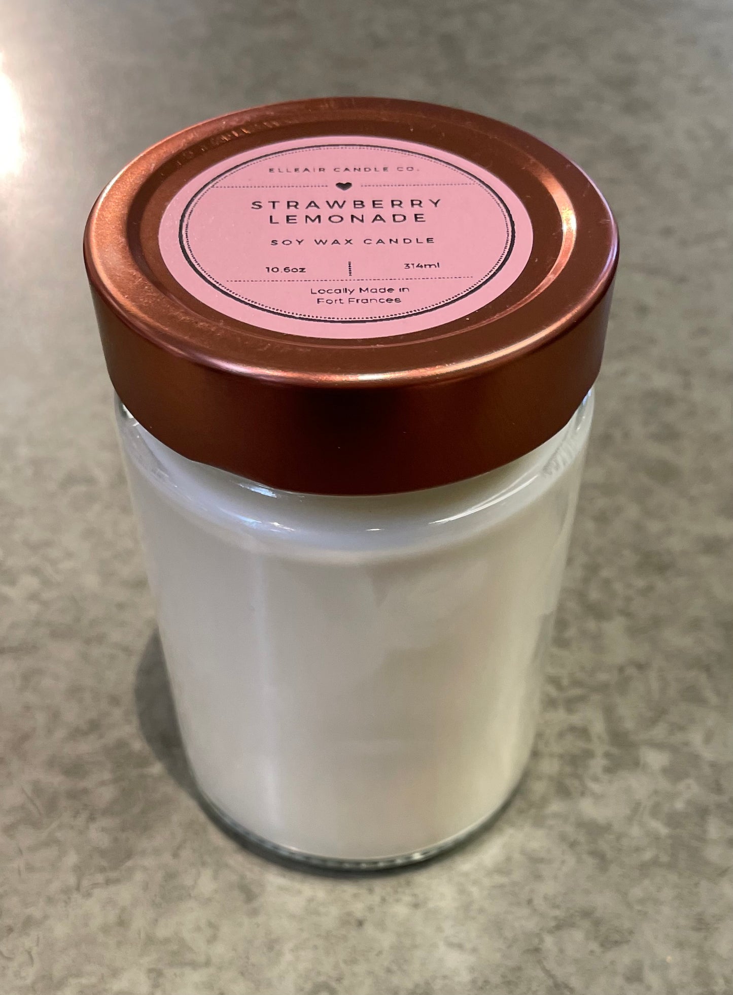 Elleair Candle Co. - *Consignment* - Strawberry Lemonade
