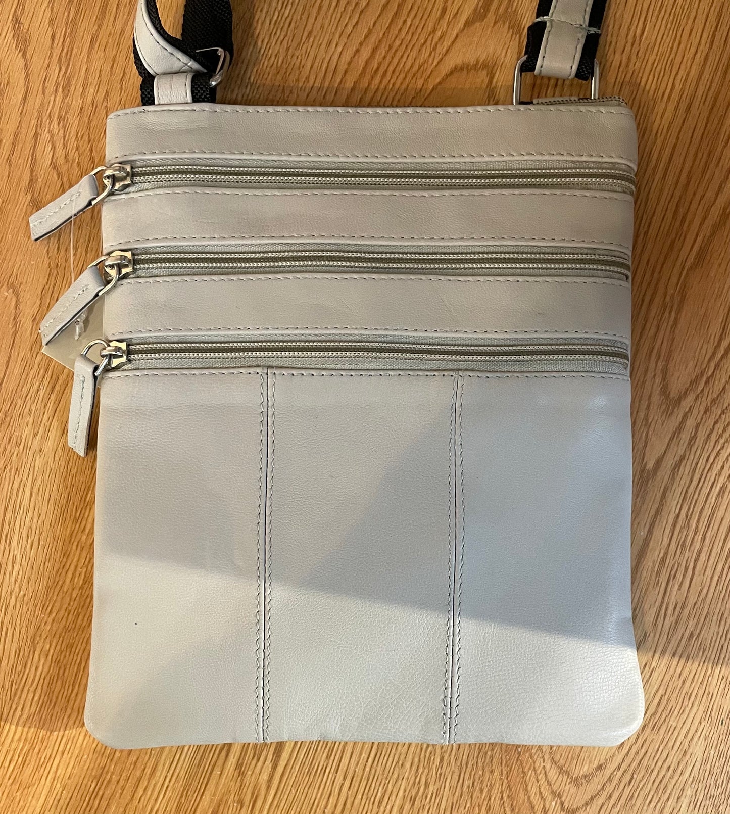 Leather Bag - Canadian Traveller - Beige