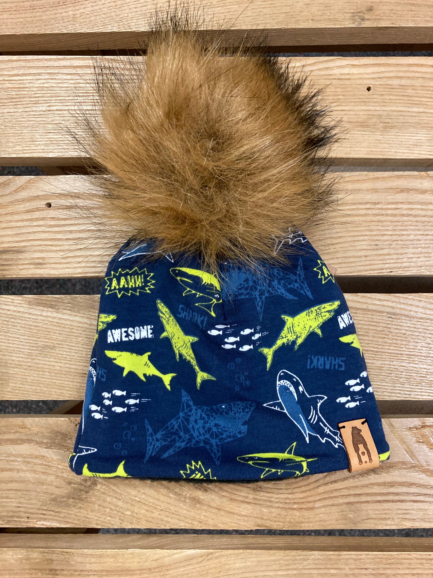 Souvenir Toque - Mama Bear - Awesome