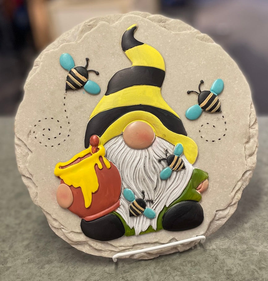Garden - Bee Gnome Stepping Stone