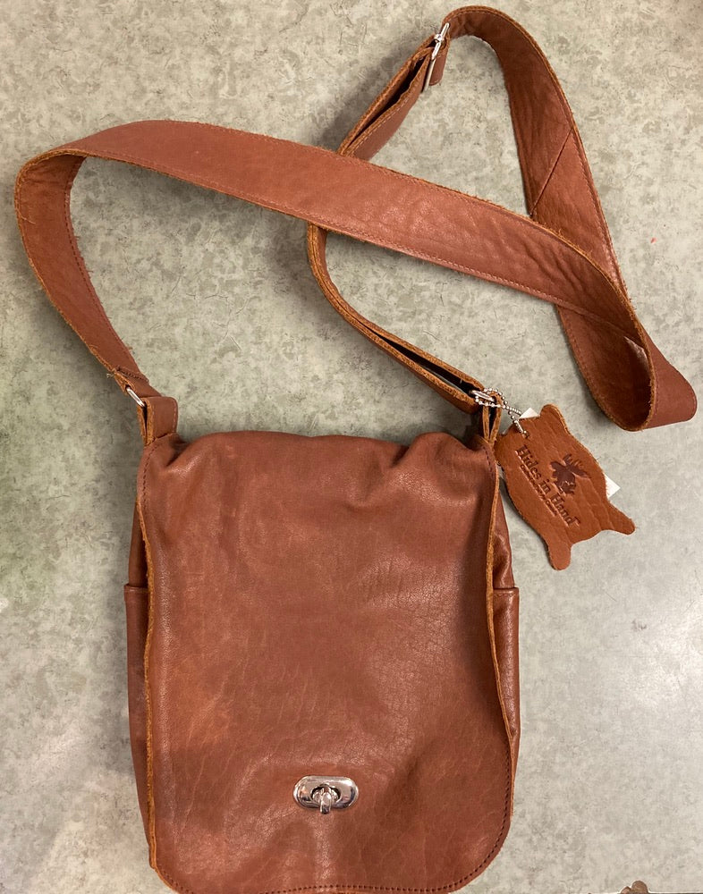 Hides in Hand - Men's Leather Handbag