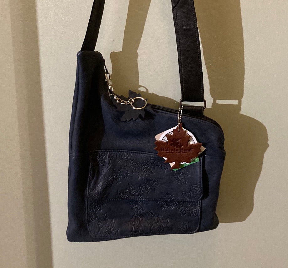 Hides in Hand Bag - Satchel Bag