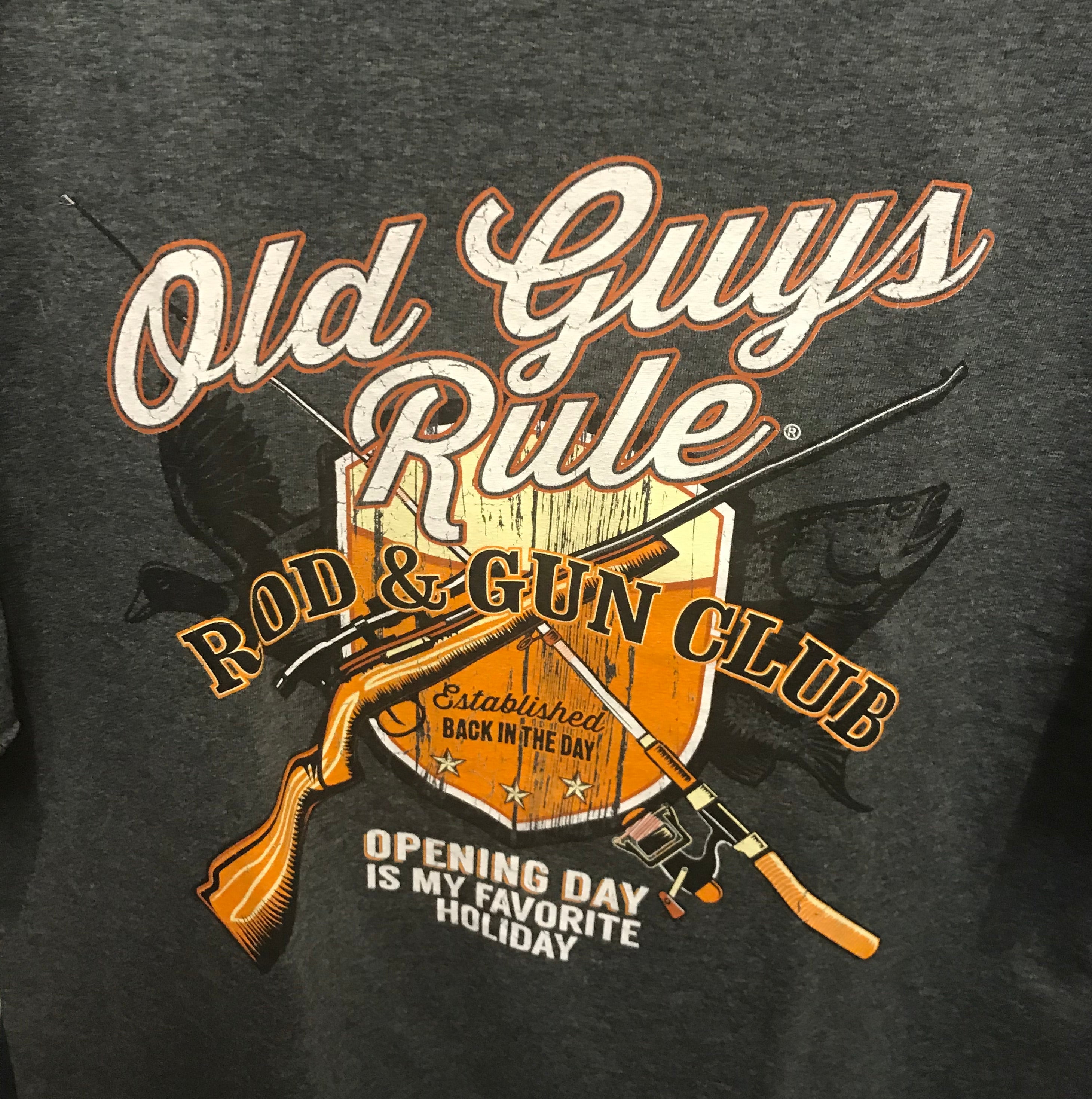 Old Guys Rule T Shirt Rod Gun Club Authentique Gift Shop