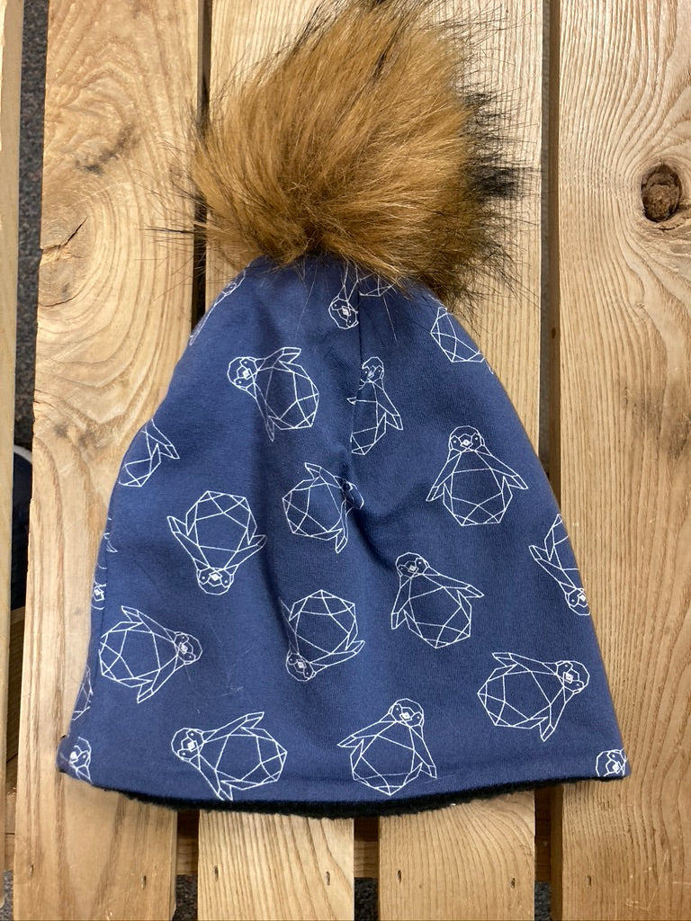 Souvenir Toque - Mama Bear