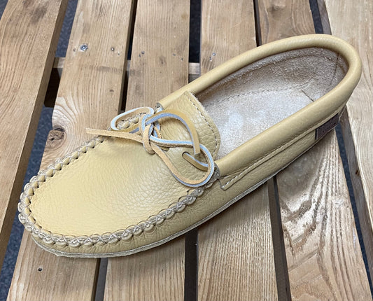 Moccasin 11563 - Deer Tan - Padded Ski Sole