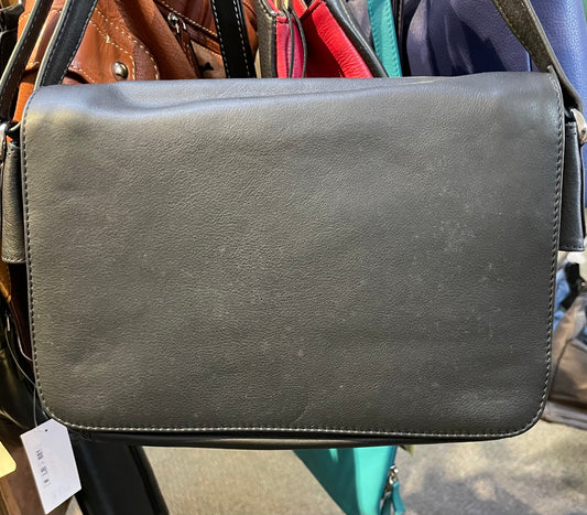 Leather Bag - Canadian Traveler