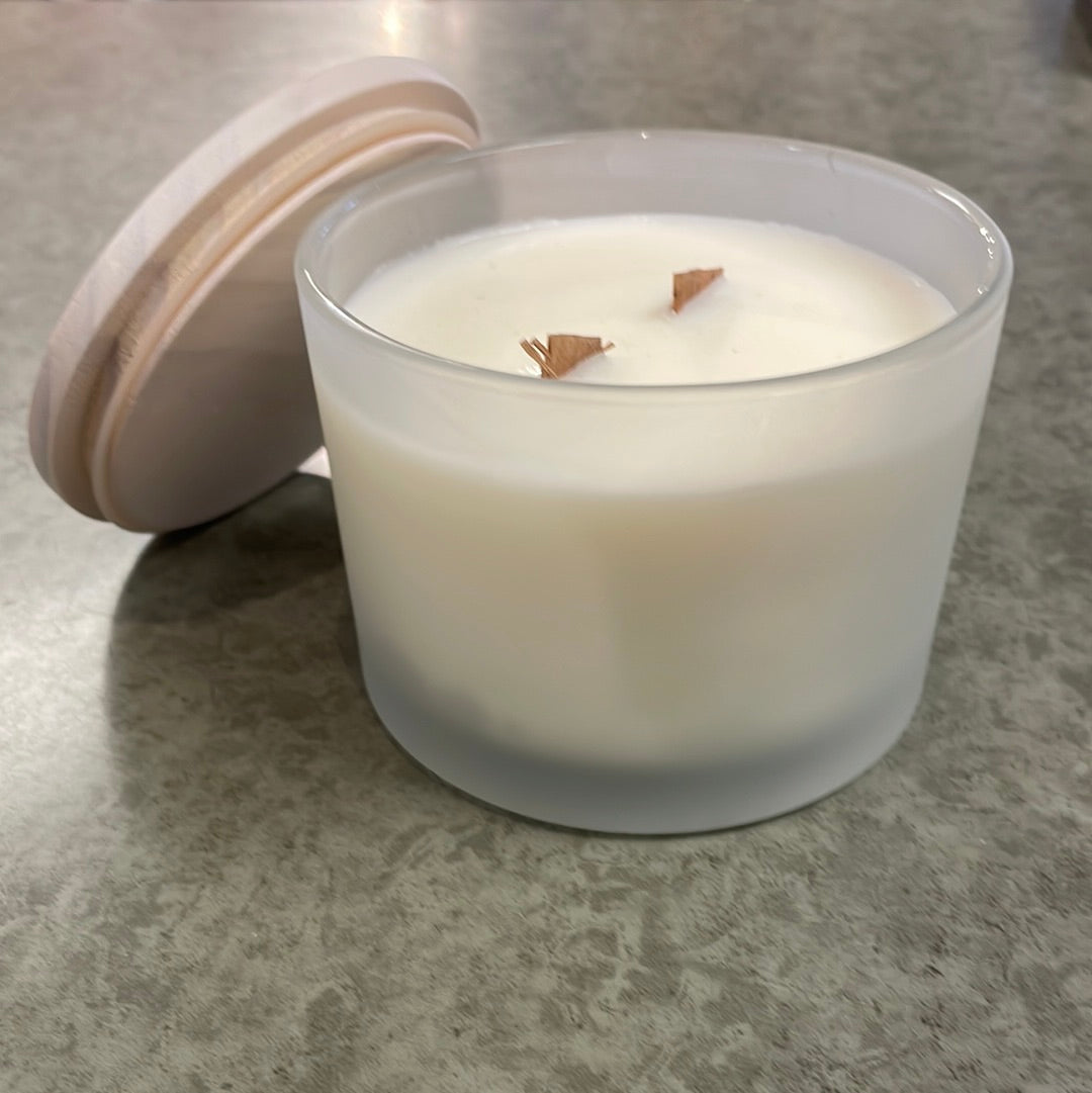 Elleair Candle Co. - *Consignment* - 5 Cent Gummies Woodwick Candle