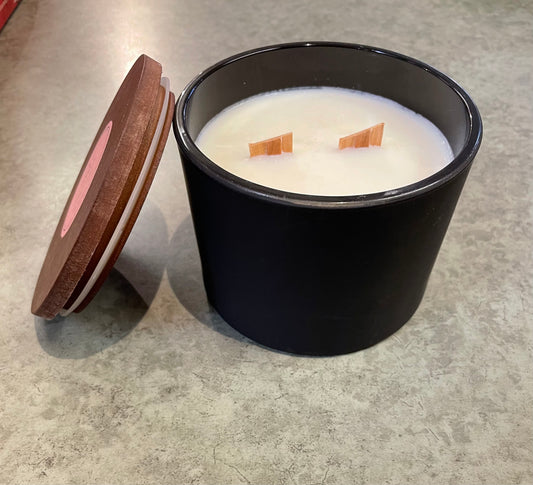 Elleair Candle Co. - *Consignment* - Woodwick Candle - Caramel