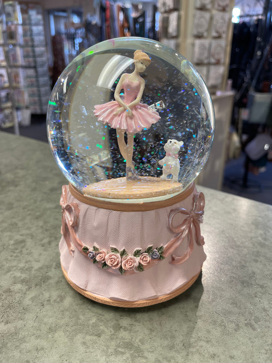 Ballerina Snow Globe
