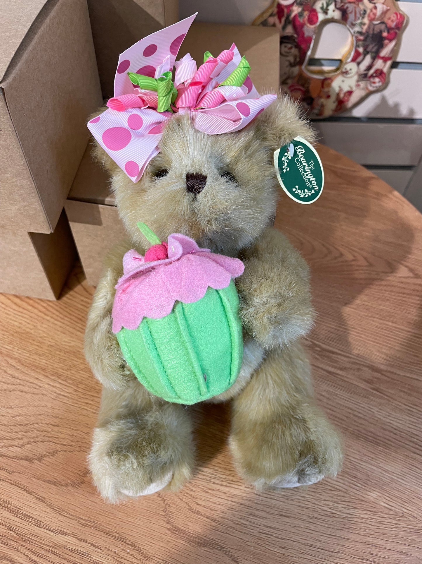 Bearington Collection - Casey Cupcake