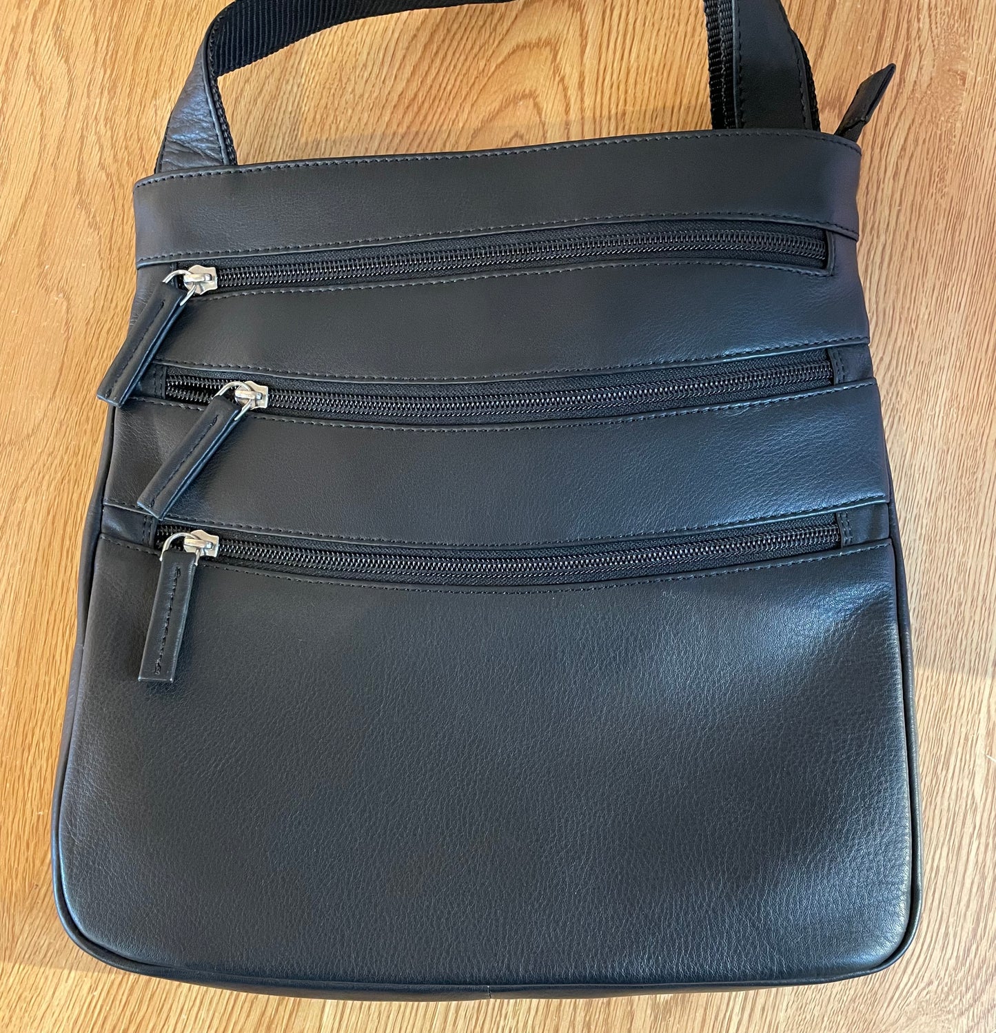 Leather Bag - Canadian Traveller - Black