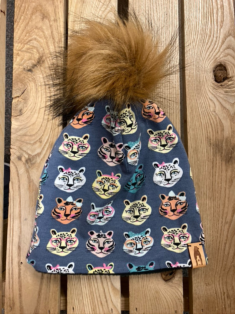 Souvenir Toque - Mama Bear