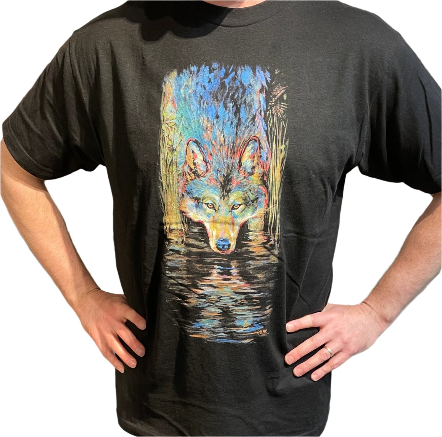 Souvenir Clothing - T-Shirt - Grey Wolf - Unisex - Thunder Bay, Canada