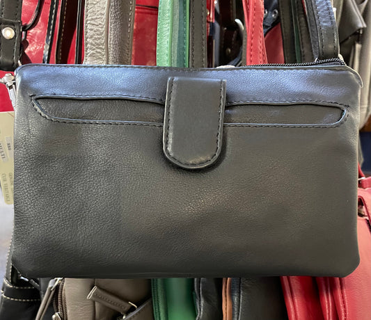 Leather Bag - Canadian Traveler
