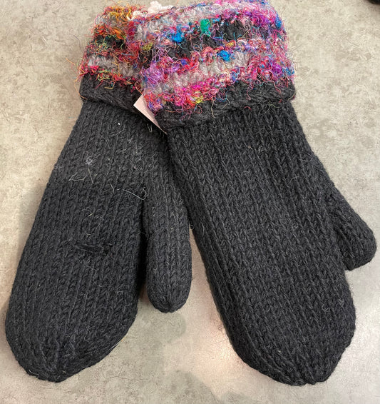 Souvenir Clothing - Wool Mitts