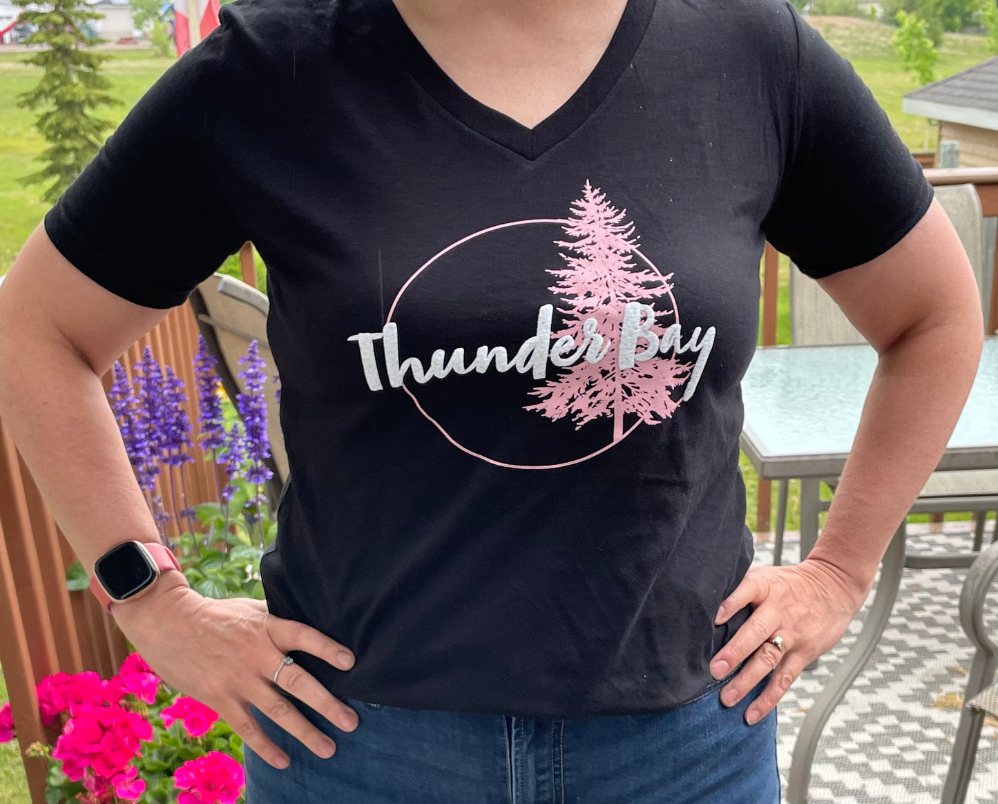 Souvenir Clothing - Ladies V-Neck T-shirt - Thunder Bay - Black