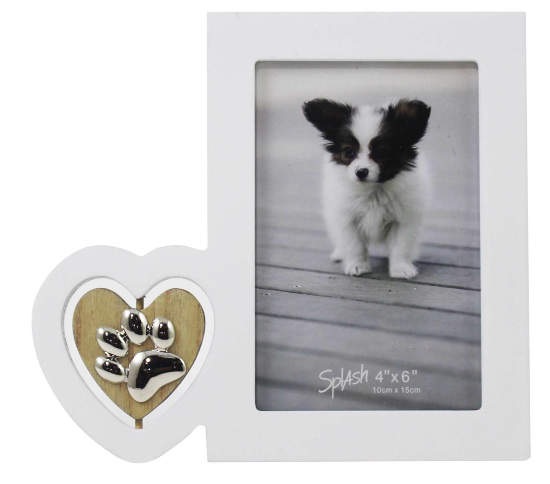 Frame - Rotating Paw in Heart