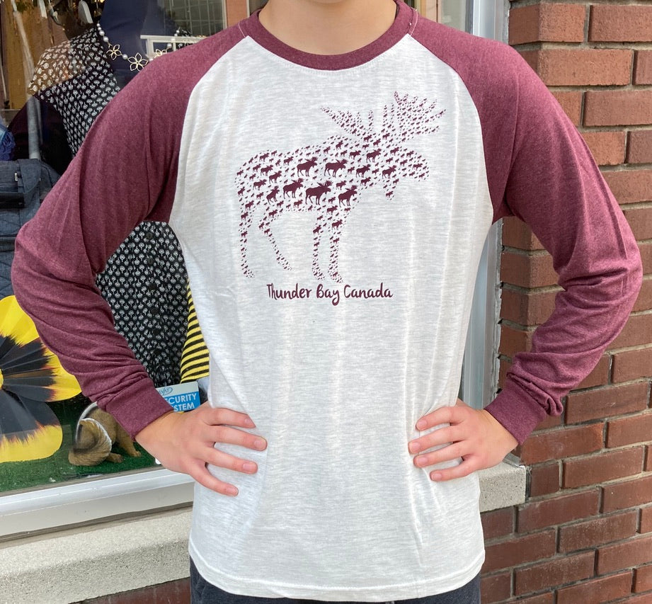 Souvenir Clothing - Youth Raglan Shirt - Thunder Bay, Canada - Moose