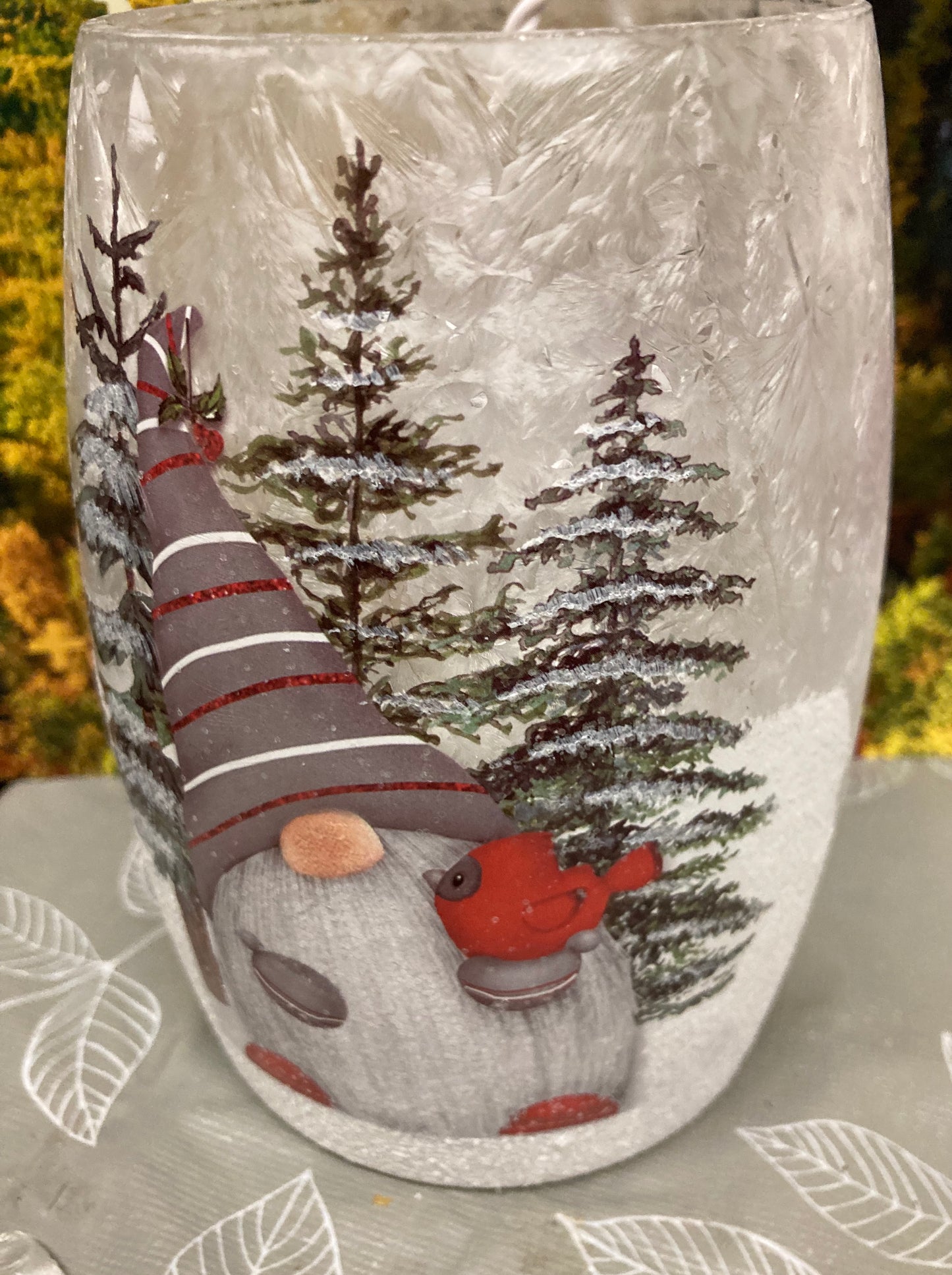 Christmas - Gnome With Cardinal Lamp